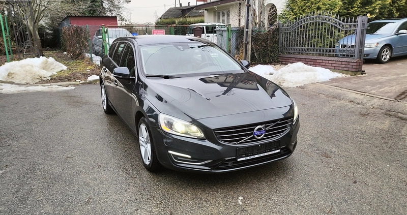 Volvo V60 cena 47999 przebieg: 300000, rok produkcji 2013 z Niemcza małe 562